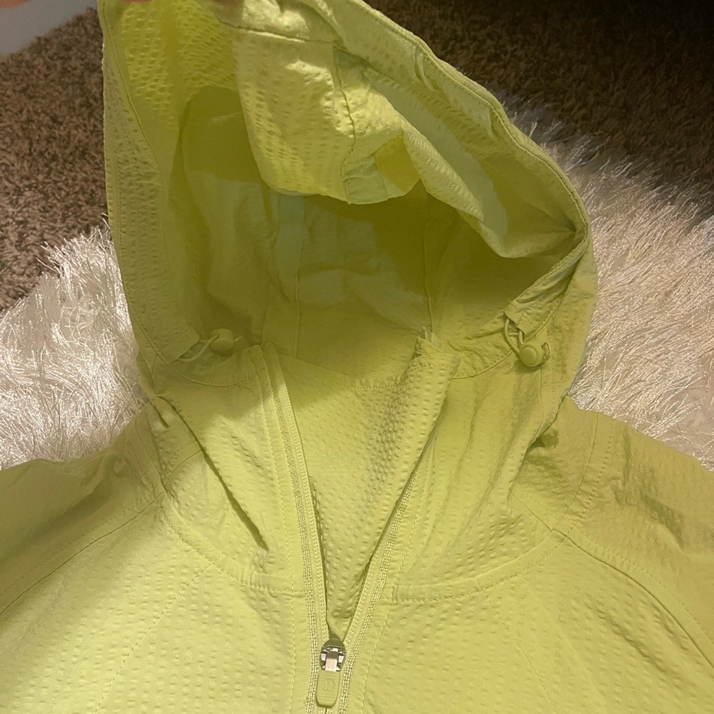 Lululemon Pullover Windbreaker - image 6
